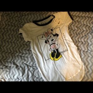Disney Minne Mouse Graphic Tee